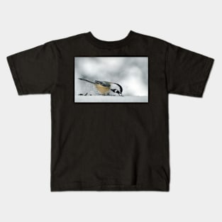 Chickadee in winter Kids T-Shirt